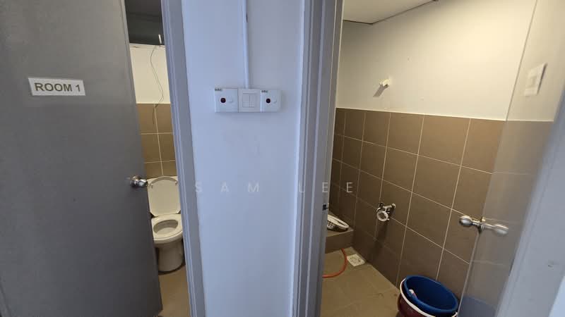 Shop / Office for Rent in Taman Adda Heights (Tebrau) - Sam Lee - Bathroom - PropertyGuru.com.my