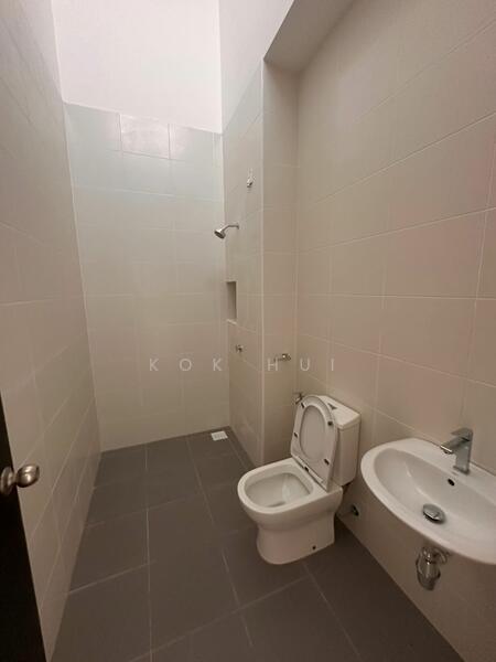 Cluster House for Sale in Eco Botanic (Iskandar Puteri (Nusajaya)) - Kok Hui - Bathroom - PropertyGuru.com.my