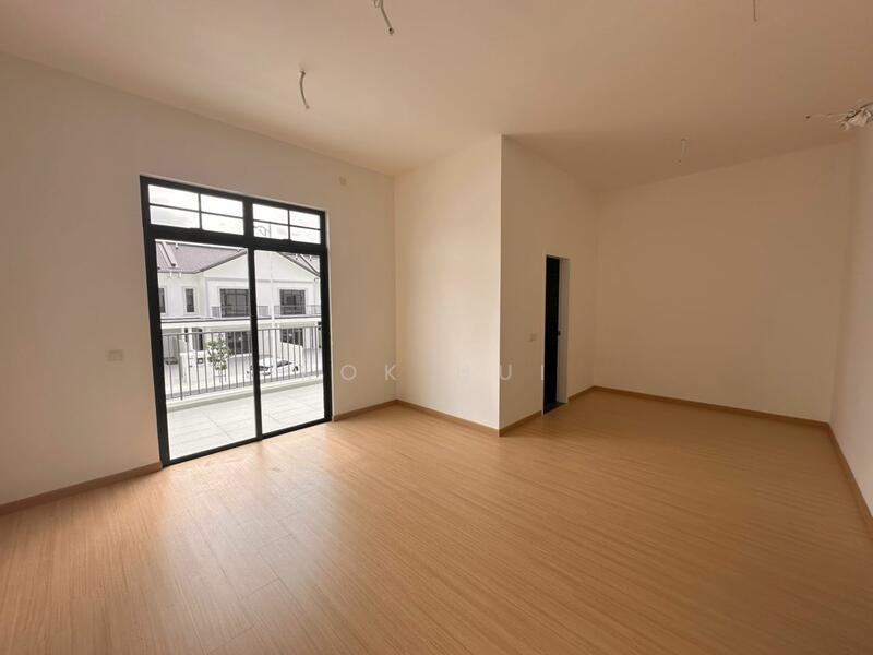 Cluster House for Sale in Eco Botanic (Iskandar Puteri (Nusajaya)) - Kok Hui - Living Room - PropertyGuru.com.my