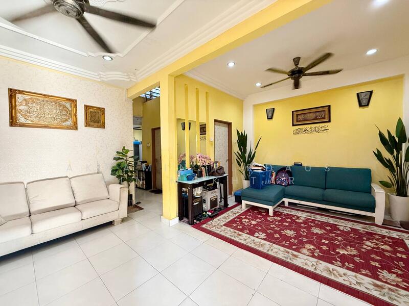 Terraced House for Sale in Klang (Selangor) - Akramin Firdaus Bin Mokhtar - Living Room - PropertyGuru.com.my