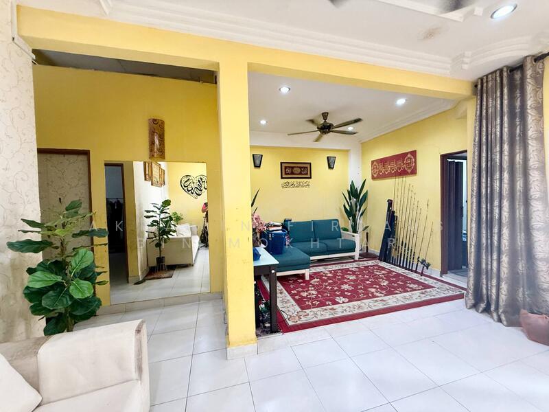 Terraced House for Sale in Klang (Selangor) - Akramin Firdaus Bin Mokhtar - Living Room - PropertyGuru.com.my