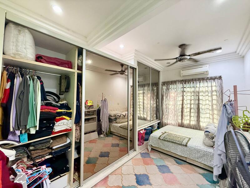 Terraced House for Sale in Klang (Selangor) - Akramin Firdaus Bin Mokhtar - Bedroom - PropertyGuru.com.my