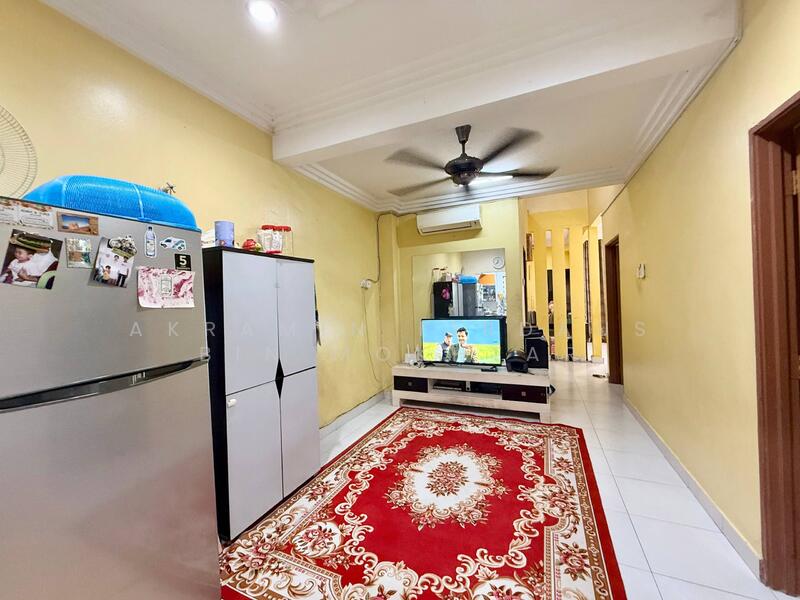 Terraced House for Sale in Klang (Selangor) - Akramin Firdaus Bin Mokhtar - Living Room - PropertyGuru.com.my