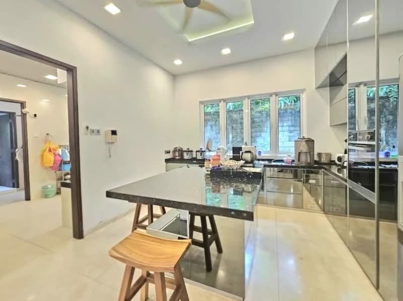 Bungalow for Sale in Taman Equine (Seri Kembangan) - Grace Tan - Kitchen - PropertyGuru.com.my