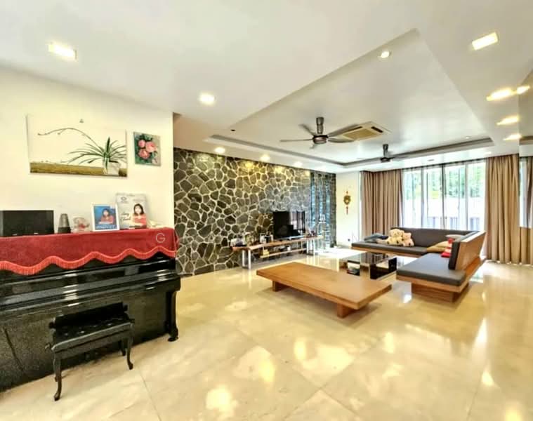 Bungalow for Sale in Taman Equine (Seri Kembangan) - Grace Tan - Living Room - PropertyGuru.com.my