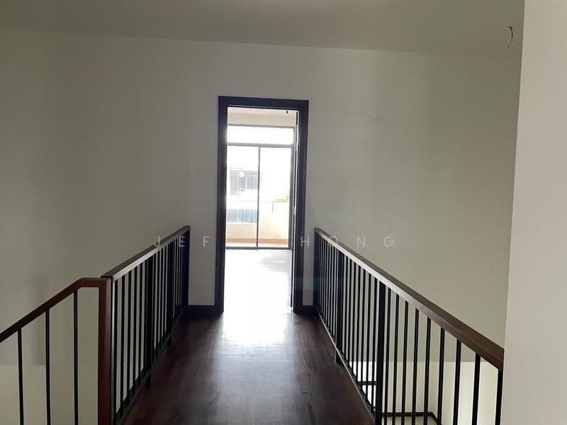 Rumah Teres 2-Tingkat untuk Dijual di Eco Sanctuary (Telok Panglima Garang) - Jeff Chong - Corridor - PropertyGuru.com.my