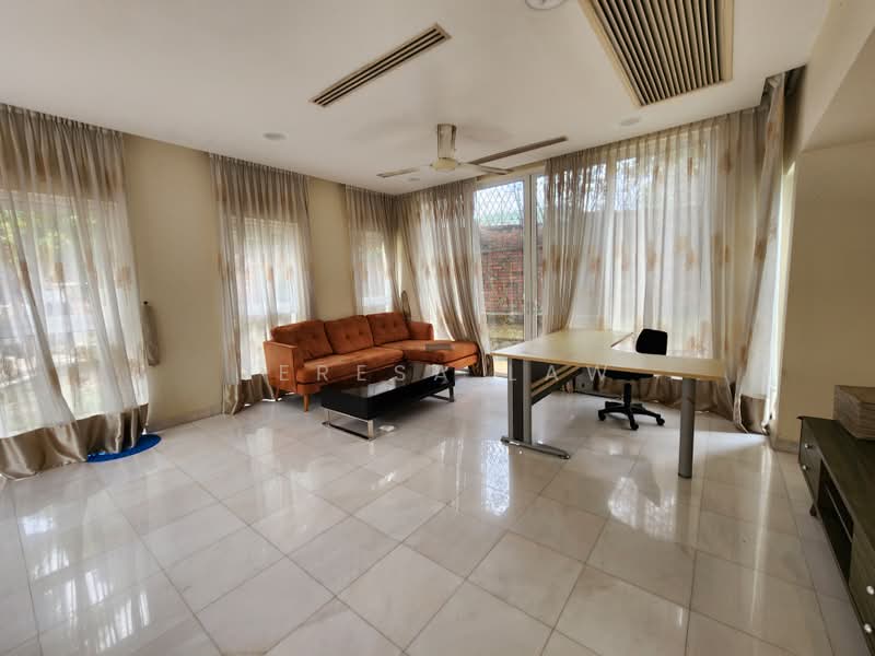 Bungalow for Rent in Bukit Gita Bayu (Seri Kembangan) - Teresa Law - PropertyGuru.com.my