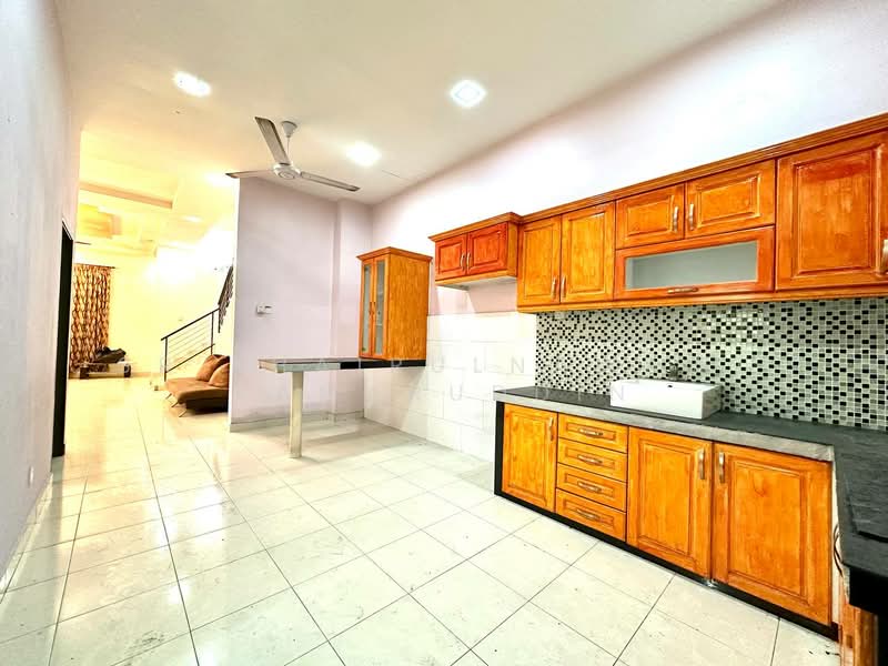 Taman Aman Perdana untuk Untuk Dijual - RM 780,000, Mac 2026 - Kitchen - PropertyGuru.com.my