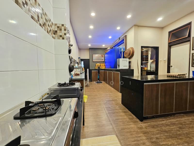 Semi-Detached House for Sale in Kota Kemuning (Shah Alam) - Jason Ooi - Kitchen - PropertyGuru.com.my