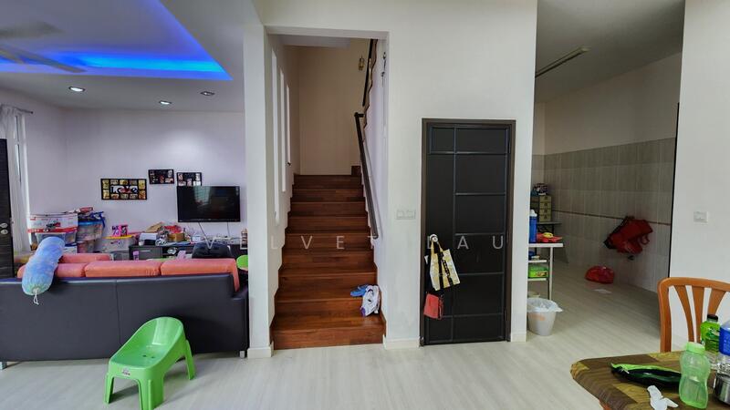Bukit Indah untuk Untuk Dijual - RM 1,350,000, Feb 2026 - Living Room - PropertyGuru.com.my
