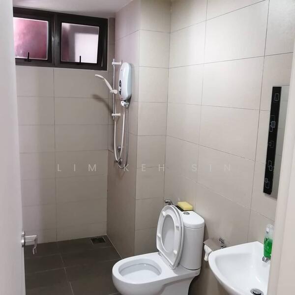 Condominium for Rent at Skycube - Lim Keh Sin - Bathroom - PropertyGuru.com.my