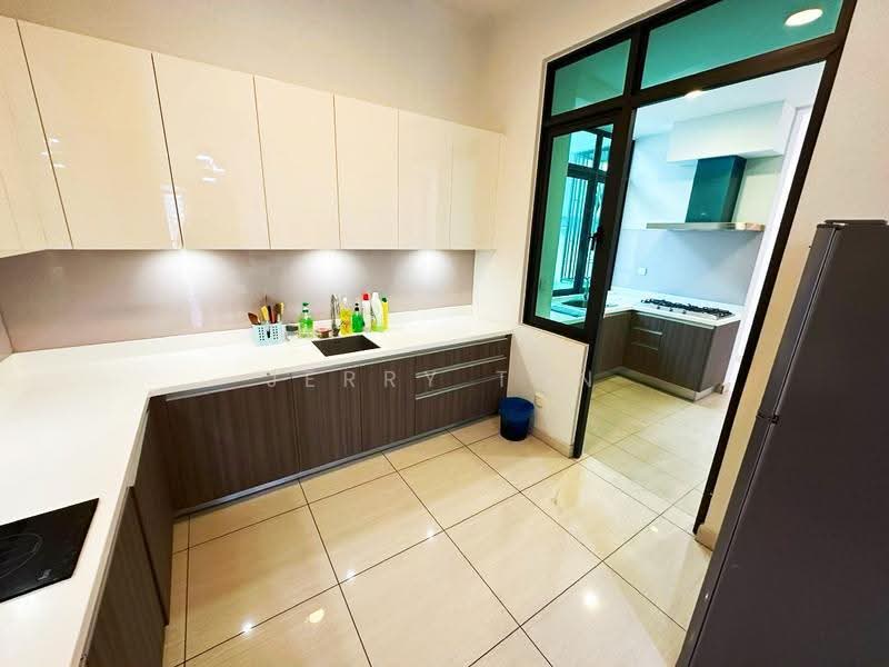 Kondominium untuk Disewa di The LIGHT COLLECTION II - Jerry Tan - Kitchen - PropertyGuru.com.my