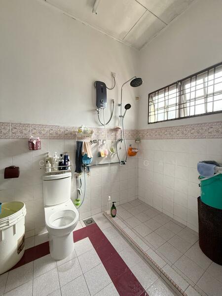 Tepi Sungai untuk Untuk Dijual - RM 780,000, Feb 2026 - Bathroom - PropertyGuru.com.my
