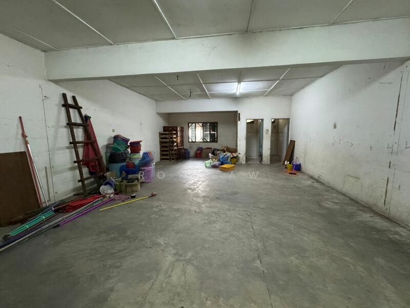 Shop for Sale in Lukut (Negeri Sembilan) - Roy Law - Interior - PropertyGuru.com.my