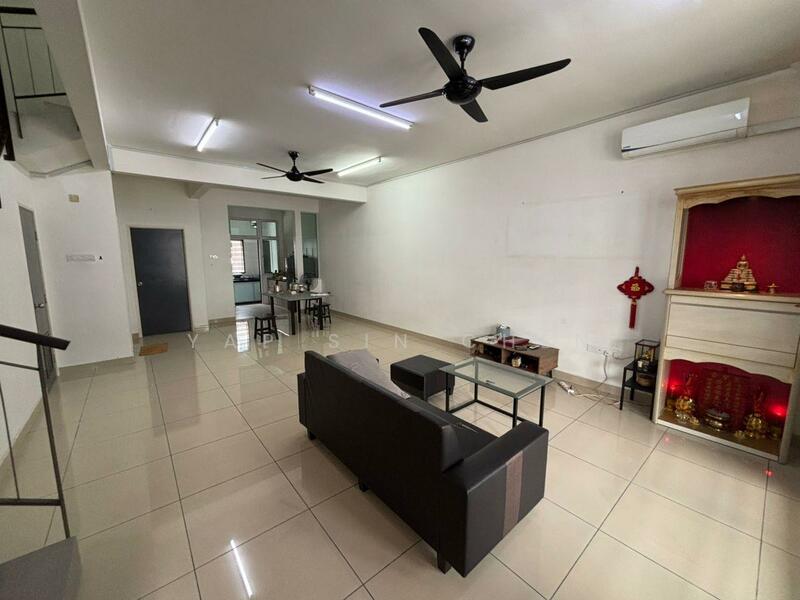 2-storey Terraced House for Sale in Skudai (Johor) - Yap Sin Chen - Living Room - PropertyGuru.com.my