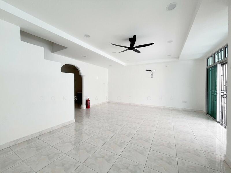 2-storey Terraced House for Sale in Taman Seri Orkid (Skudai) - Constance Chan - Living Room - PropertyGuru.com.my