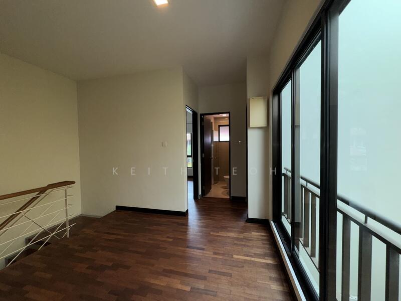 Family area upstairs 