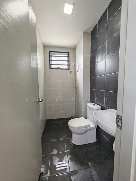 2-storey Terraced House for Sale in Seremban (Negeri Sembilan) - Aidil Ricco - Bathroom - PropertyGuru.com.my