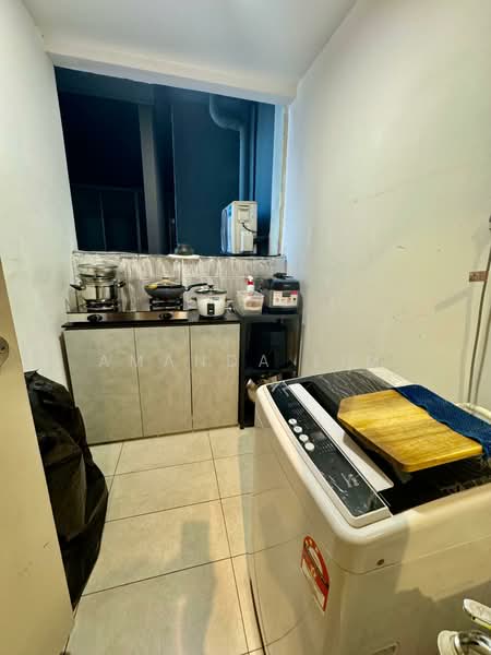 Kediaman Servis untuk Dijual di Setia City Residences - Amanda Lim - Kitchen - PropertyGuru.com.my