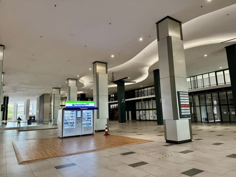 Kediaman Servis untuk Dijual di Setia City Residences - Amanda Lim - Interior - PropertyGuru.com.my