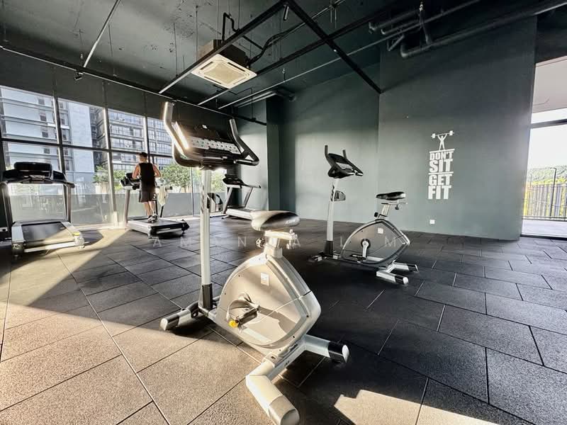 Kediaman Servis untuk Dijual di Setia City Residences - Amanda Lim - Gym - PropertyGuru.com.my