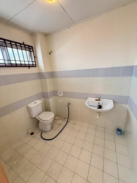 2-storey Terraced House for Sale in Kota Emerald (Rawang) - Tom Yip - Bathroom - PropertyGuru.com.my
