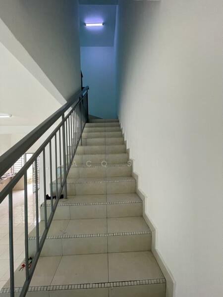 Untuk Dijual - BANDAR LAYANGKASA