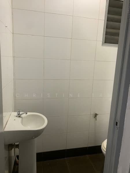 1-storey Terraced House for Rent in SS2 (Petaling Jaya) - Christine Tan - Bathroom - PropertyGuru.com.my