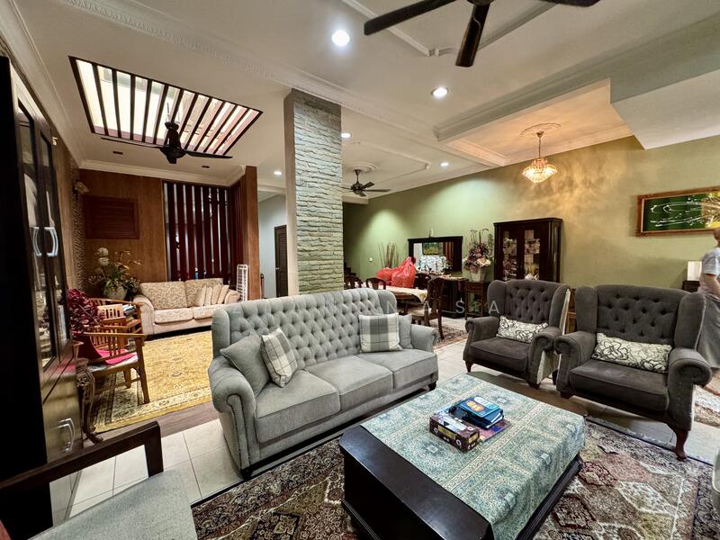 Rumah Teres 2 Tingkat untuk Dijual di Shah Alam (Selangor) - Azian Nasa - Living Area - PropertyGuru.com.my