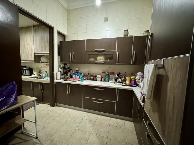 Rumah Teres 2 Tingkat untuk Dijual di Shah Alam (Selangor) - Azian Nasa - Kitchen - PropertyGuru.com.my