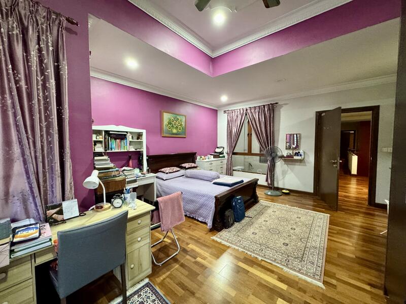 Rumah Teres 2 Tingkat untuk Dijual di Shah Alam (Selangor) - Azian Nasa - Master Bedroom - PropertyGuru.com.my