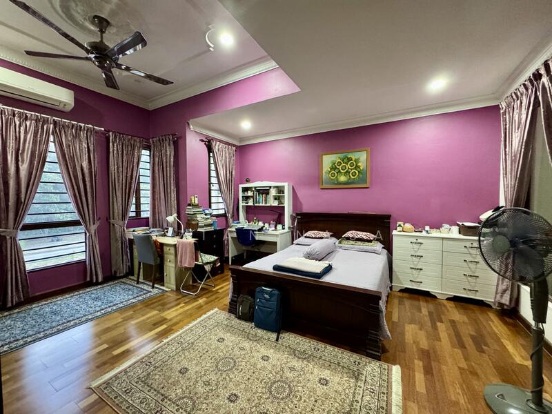 Rumah Teres 2 Tingkat untuk Dijual di Shah Alam (Selangor) - Azian Nasa - Master Bedroom - PropertyGuru.com.my