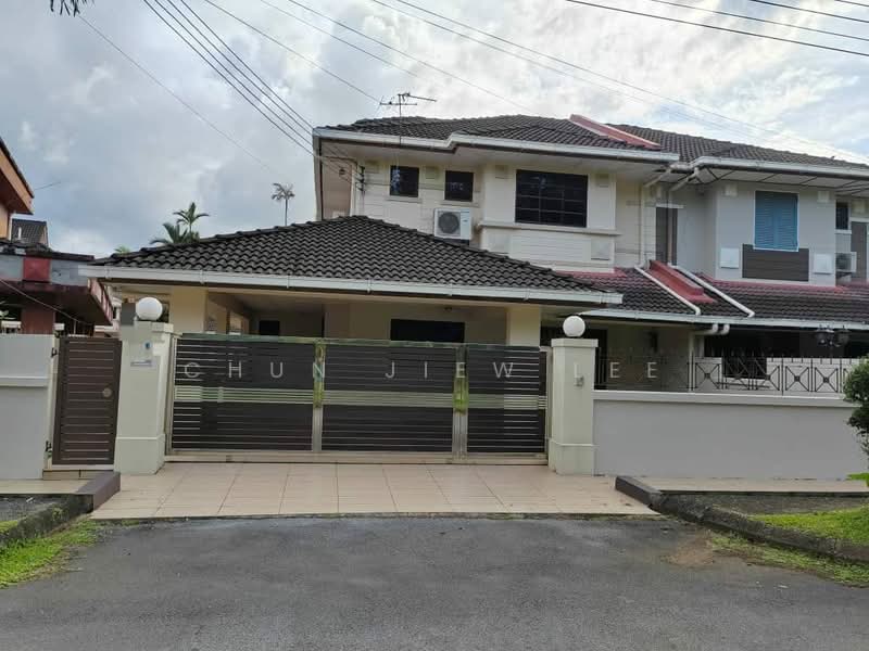 Semi-Detached House for Sale in Kuching (Sarawak) - Chun Jiew Lee - Exterior - PropertyGuru.com.my