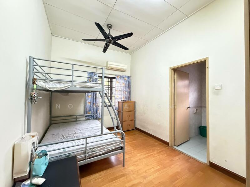 Bukit Jelutong untuk Untuk Dijual - RM 1,350,000, Mac 2026 - Bedroom - PropertyGuru.com.my