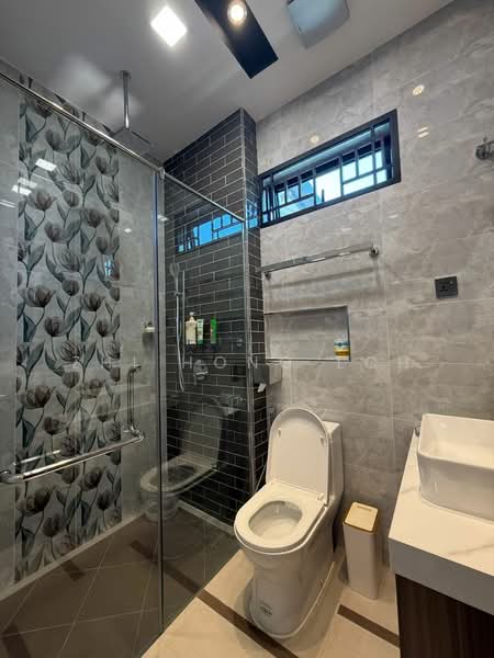 Rumah Berkembar untuk Dijual di Ukay Perdana (Ulu Kelang) - Zhi Hong Loh - Bathroom - PropertyGuru.com.my