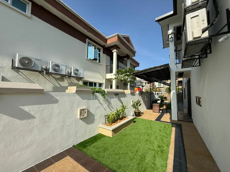 Rumah Berkembar untuk Dijual di Ukay Perdana (Ulu Kelang) - Zhi Hong Loh - Exterior - PropertyGuru.com.my