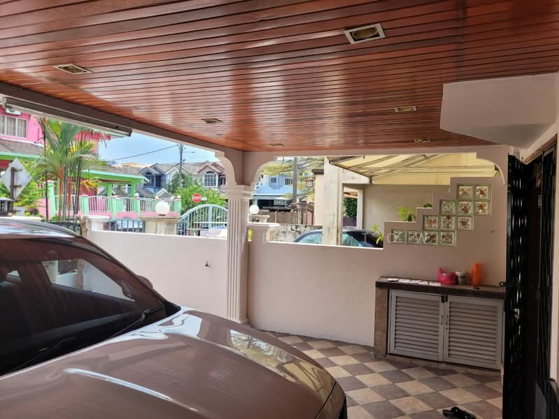 Rumah Teres 2 Tingkat untuk Dijual di Taman Wawasan (Puchong) - Lim Cheng Tow - Exterior - PropertyGuru.com.my