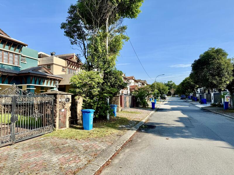 Corner Jalan Kubah, Bukit Jelutong untuk Untuk Dijual - RM 1,350,000, Mac 2026 - Exterior - PropertyGuru.com.my