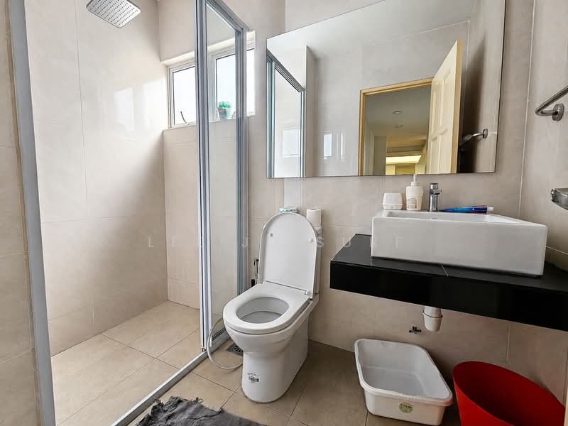 Kondominium untuk Dijual di Subang Parkhomes - Lee Jo Surf - Bathroom - PropertyGuru.com.my