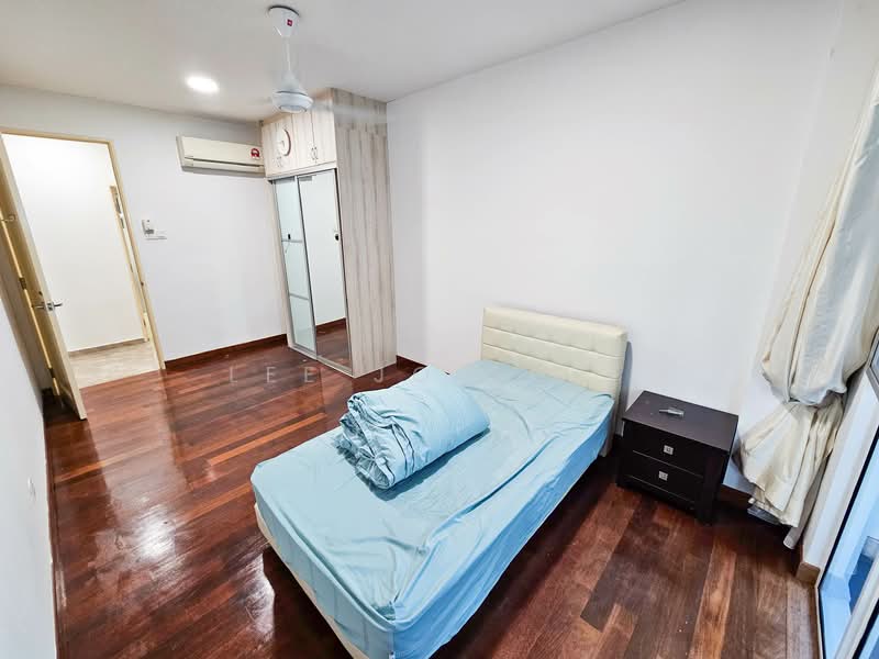 Kondominium untuk Dijual di Subang Parkhomes - Lee Jo Surf - Bedroom - PropertyGuru.com.my
