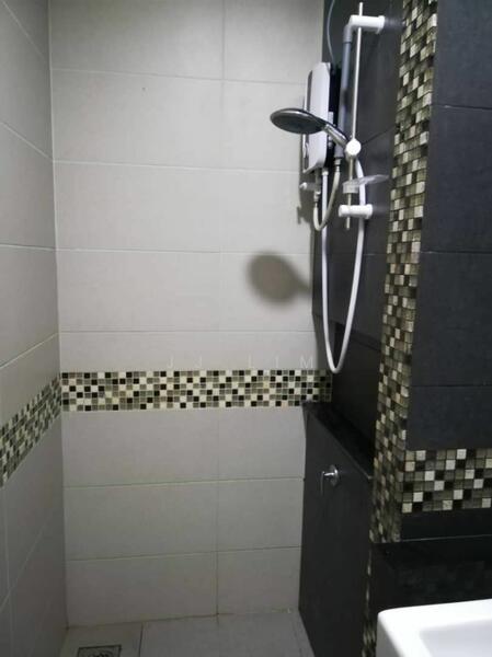 The Vyne untuk Untuk Disewa - RM 1,999 /bulan, Mac 2026 - Bathroom - PropertyGuru.com.my