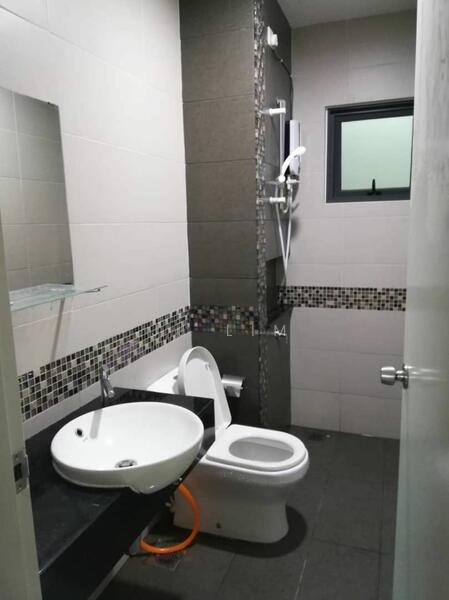 The Vyne untuk Untuk Disewa - RM 1,999 /bulan, Mac 2026 - Bathroom - PropertyGuru.com.my
