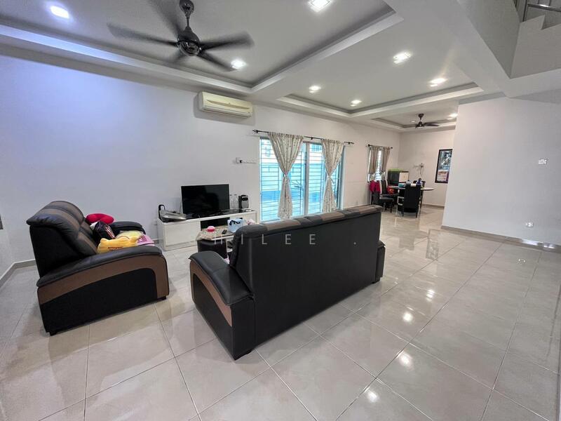 2-storey Terraced House for Sale in Nusa Sentral (Iskandar Puteri (Nusajaya)) - Shilee . - Living Room - PropertyGuru.com.my