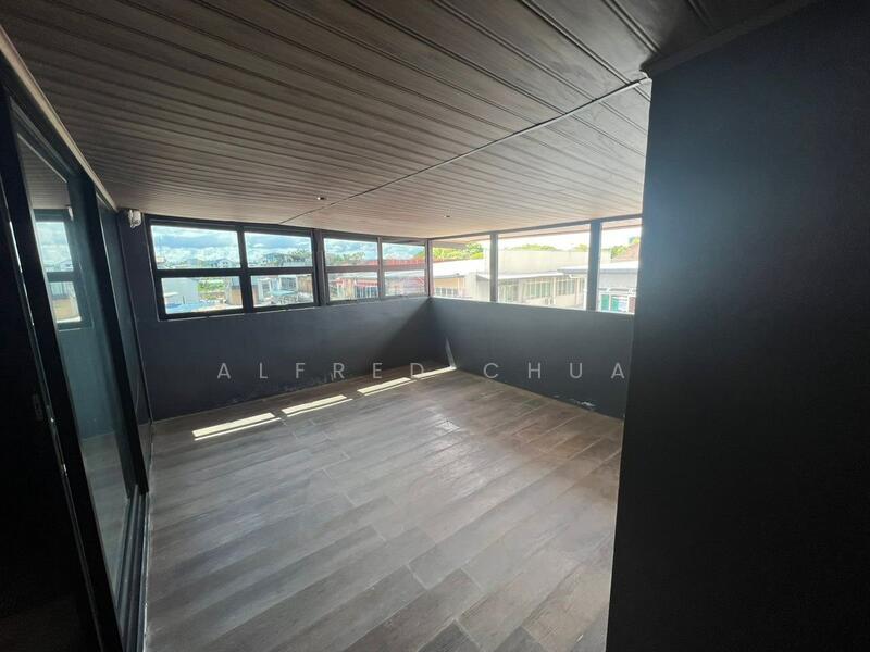 Shop for Sale in Sekama (Kuching) - Alfred Chua - Balcony - PropertyGuru.com.my