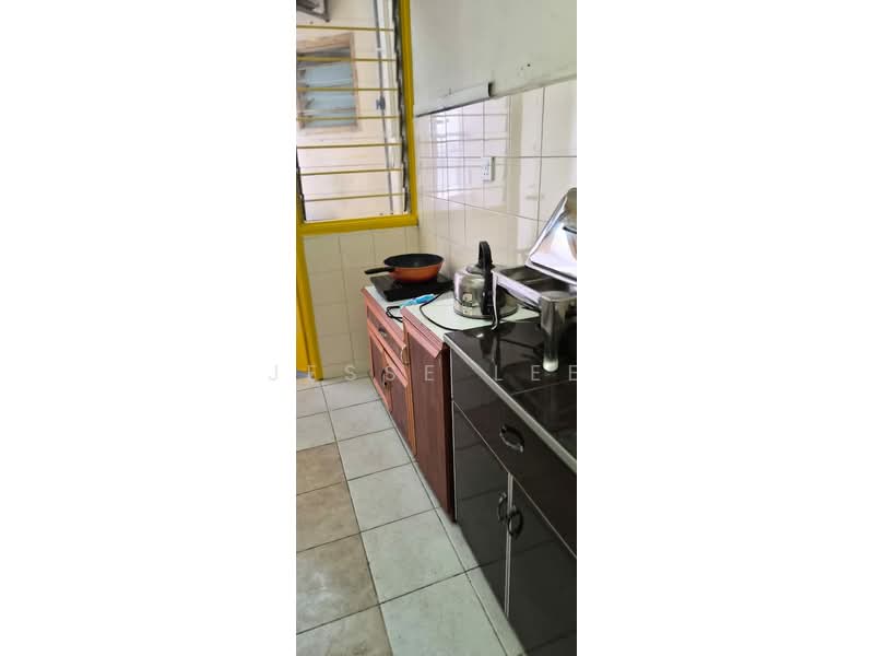Condominium for Rent at Menara Menjalara - Jesse Lee - Kitchen - PropertyGuru.com.my