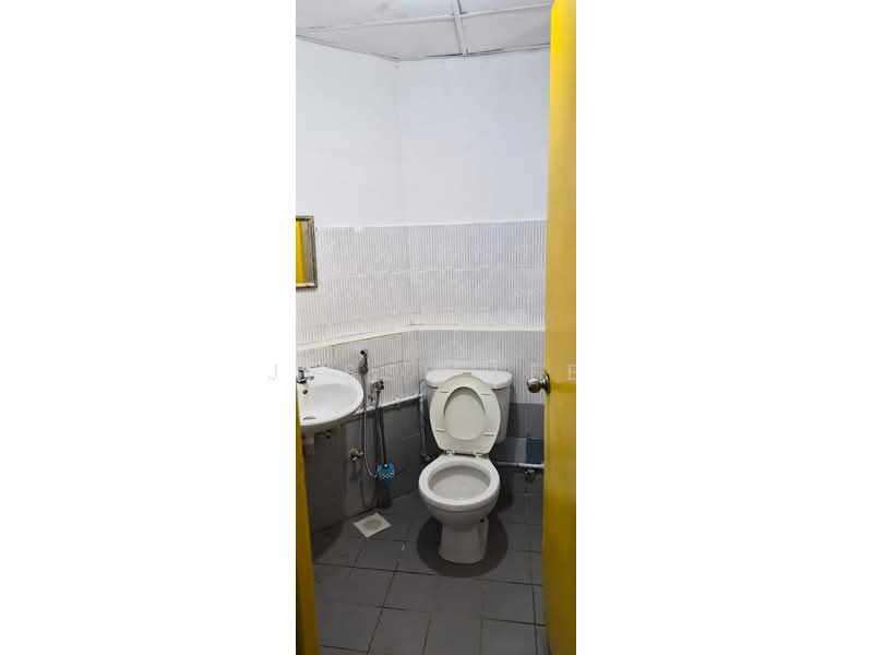 Condominium for Rent at Menara Menjalara - Jesse Lee - Bathroom - PropertyGuru.com.my