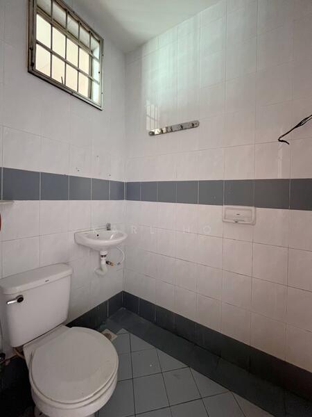 2-storey Terraced House for Sale in Taman Seri Orkid (Skudai) - Karl Ho - Bathroom - PropertyGuru.com.my