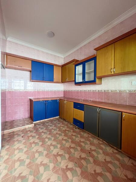 2-storey Terraced House for Sale in Taman Seri Orkid (Skudai) - Karl Ho - Kitchen - PropertyGuru.com.my