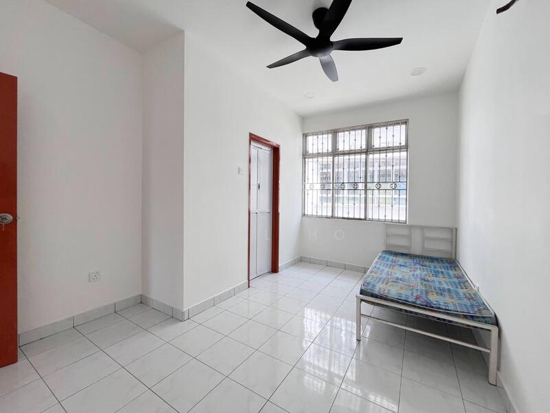 2-storey Terraced House for Sale in Taman Seri Orkid (Skudai) - Karl Ho - Bedroom - PropertyGuru.com.my