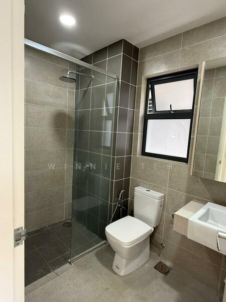 Lakeville Residence untuk Untuk Disewa - RM 2,500 /bulan, Mac 2026 - Bathroom - PropertyGuru.com.my